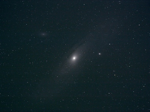 http://astro.gligor.net/2010/06/galaxia-andromeda-sateliți-ed80/